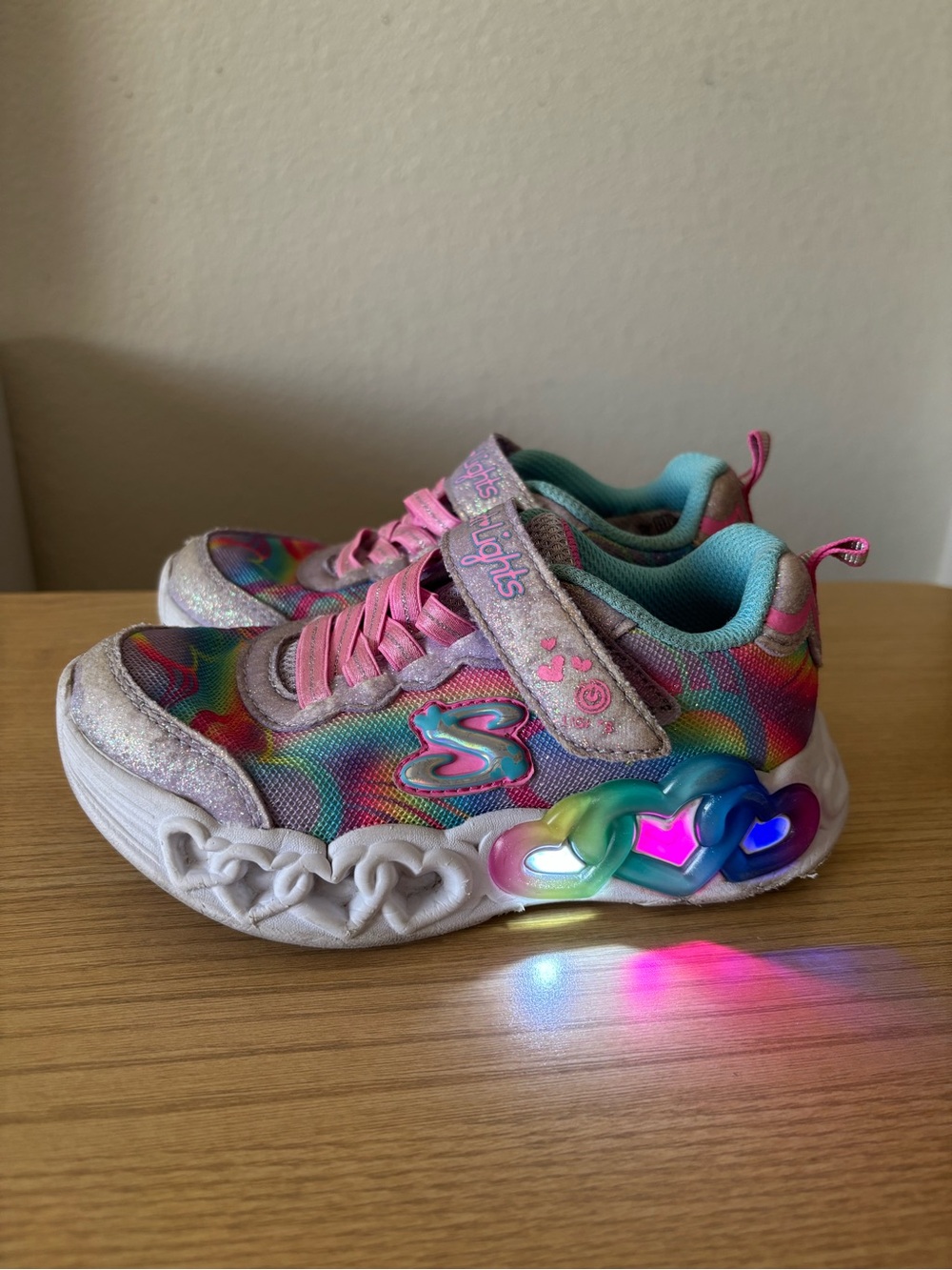 Skechers Girls Rainbow Heart Lights Light-Up Sneakers Pink Blue Kids Size 11